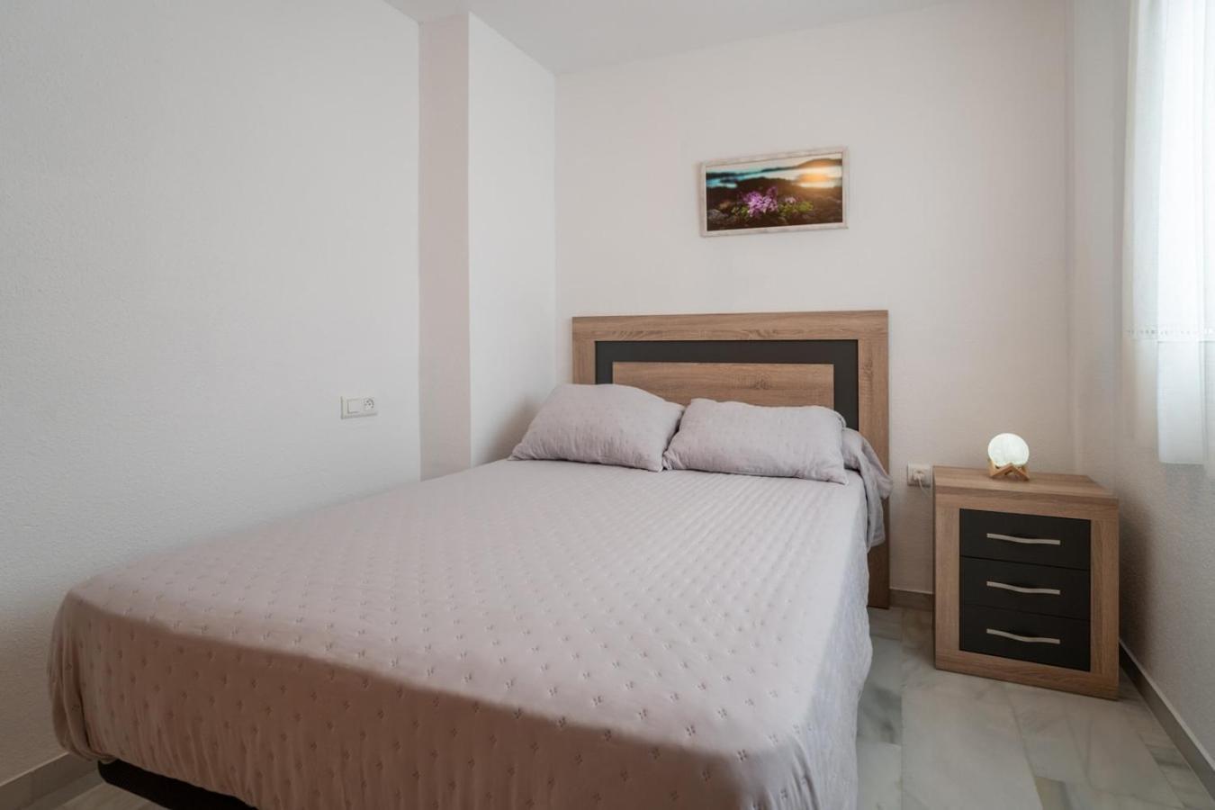 Apartamento Azucarera Torre Del Mar Luaran gambar