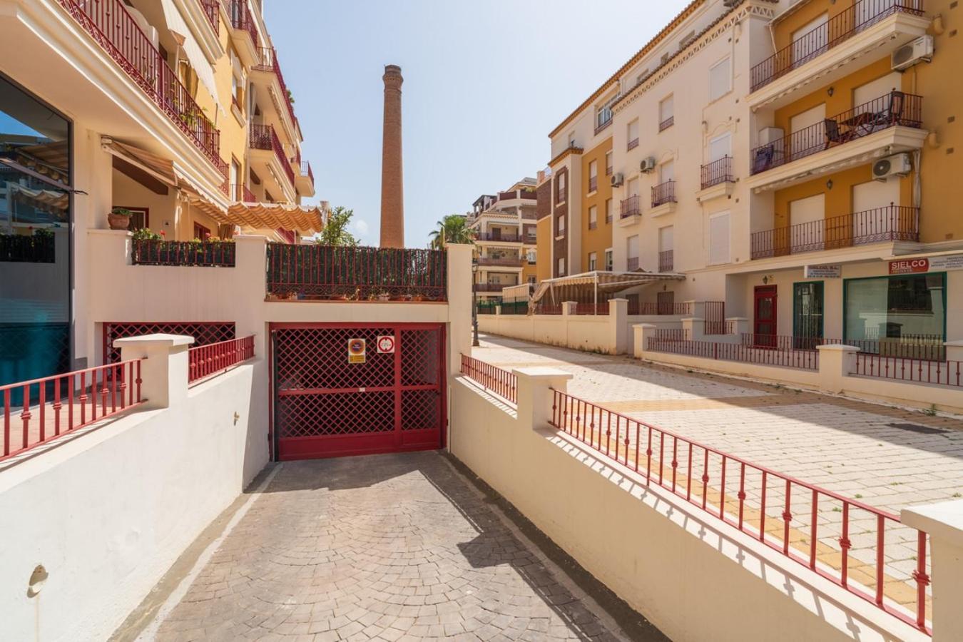 Apartamento Azucarera Torre Del Mar Luaran gambar