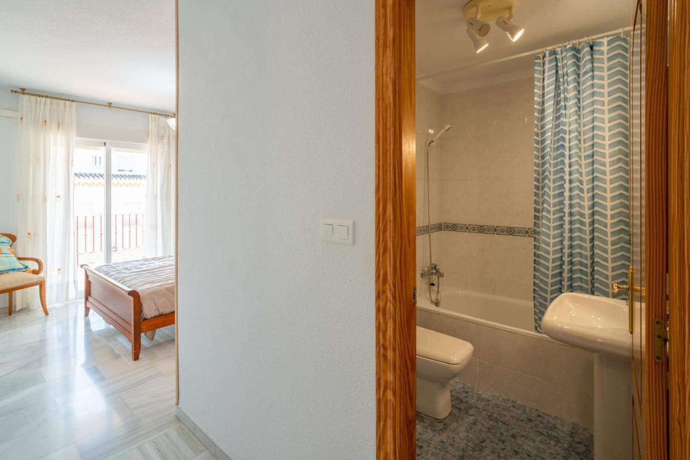 Apartamento Azucarera Torre Del Mar Luaran gambar