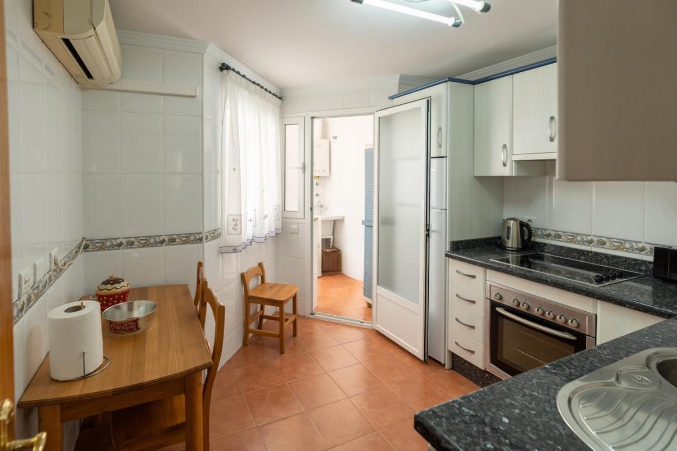 Apartamento Azucarera Torre Del Mar Luaran gambar