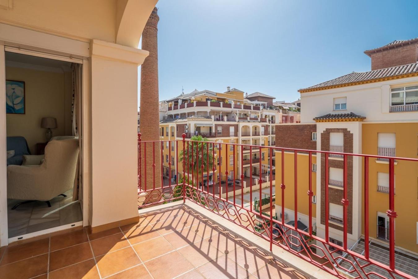 Apartamento Azucarera Torre Del Mar Luaran gambar